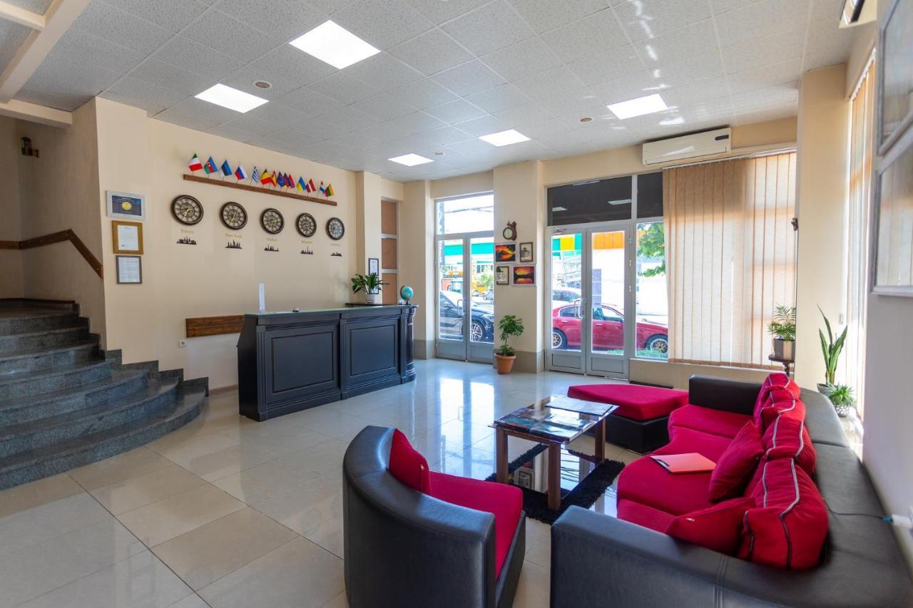 Hotel Phasis Koutaïssi Extérieur photo