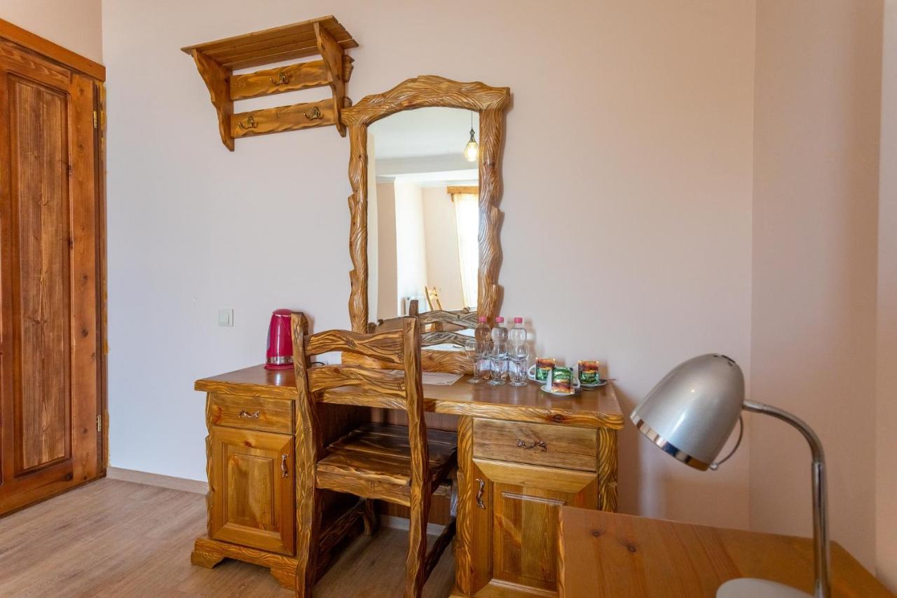 Hotel Phasis Koutaïssi Extérieur photo