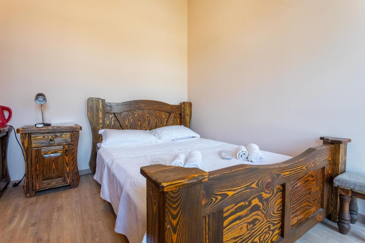 Hotel Phasis Koutaïssi Extérieur photo