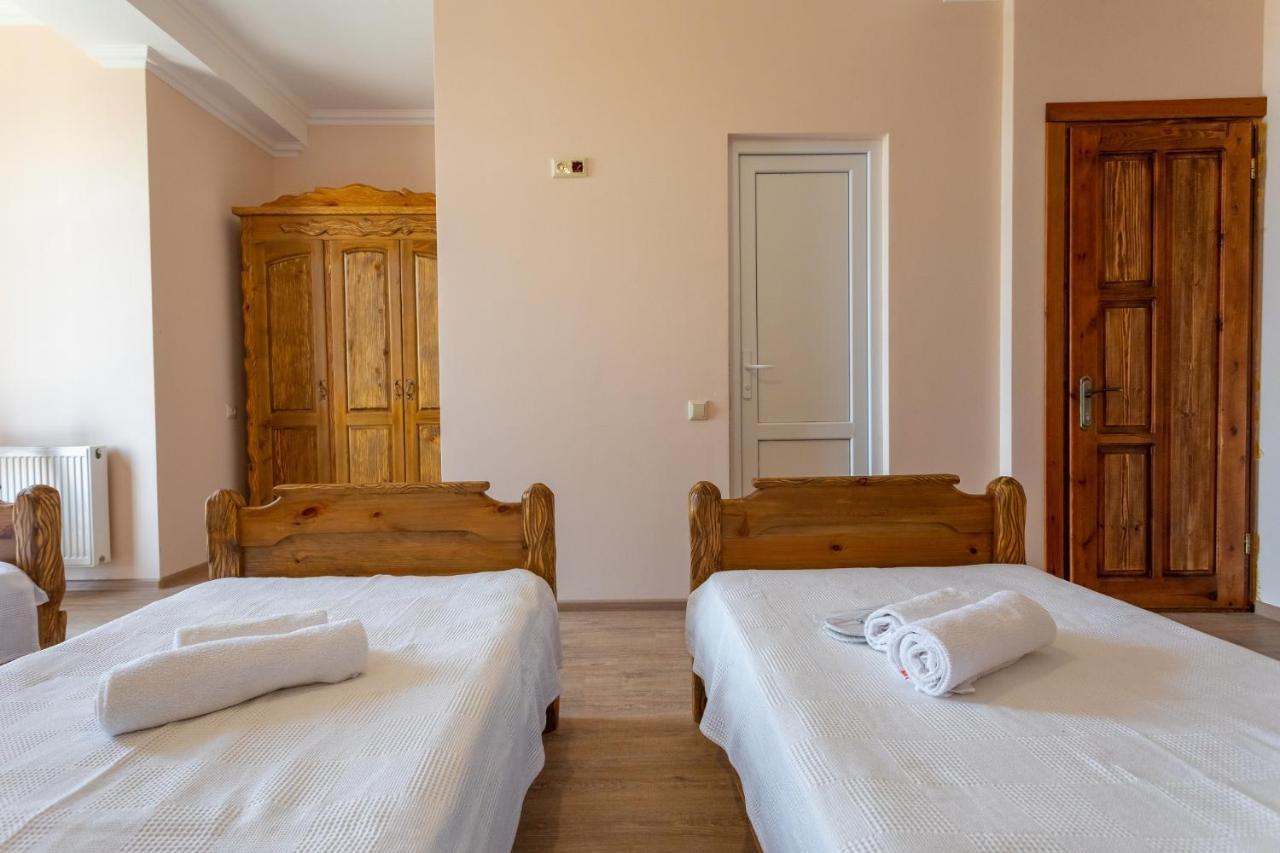 Hotel Phasis Koutaïssi Extérieur photo