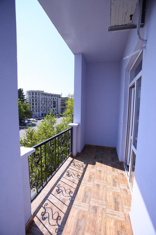 Hotel Phasis Koutaïssi Extérieur photo